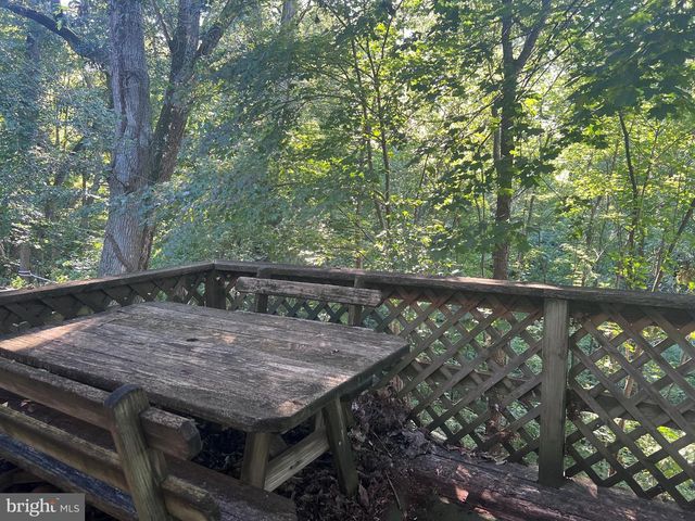 12 PICNIC WOODS CIR, Lititz, PA 17543