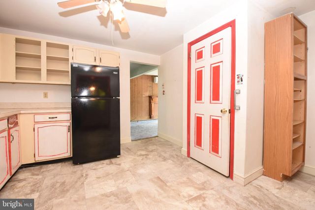 12 PICNIC WOODS CIR, Lititz, PA 17543