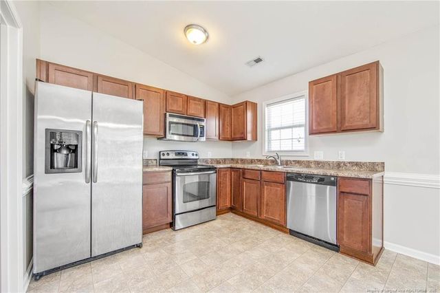 1208 Piper Court, Hope Mills, NC 28348