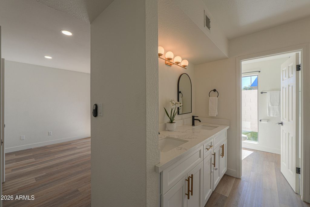 2011 W NOPAL Avenue, Mesa, AZ 85202 — photo 4