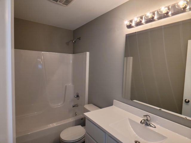 8652 Madison Street, Merrillville, IN 46410