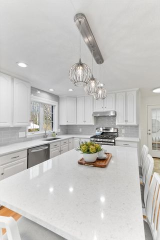 118 Fairway Drive, Attleboro, MA 02703