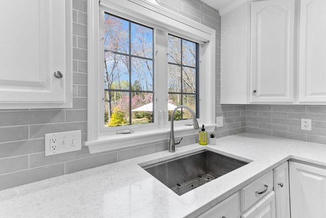 118 Fairway Drive, Attleboro, MA 02703