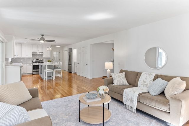 118 Fairway Drive, Attleboro, MA 02703