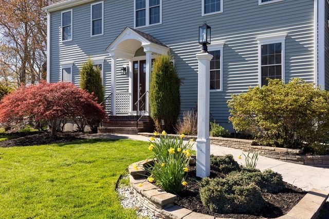 118 Fairway Drive, Attleboro, MA 02703