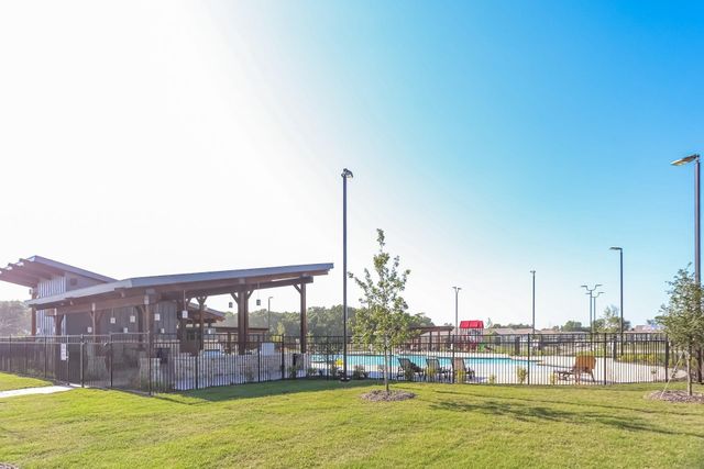 910 Blue Heron Drive, Princeton, TX 75407