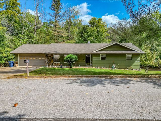 1105 Maria Drive, Harrison, AR 72601