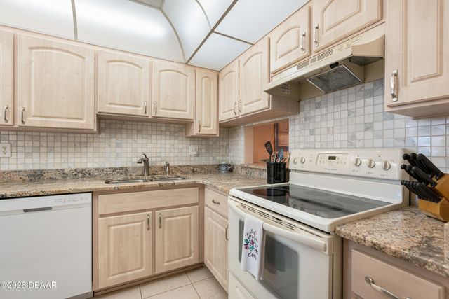 640 N Nova Rd Apt 504, Ormond Beach, FL 32174