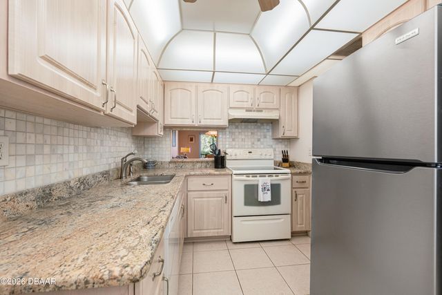 640 N Nova Rd Apt 504, Ormond Beach, FL 32174