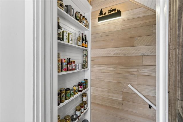 2222 West Street, Proctor, VT 05765