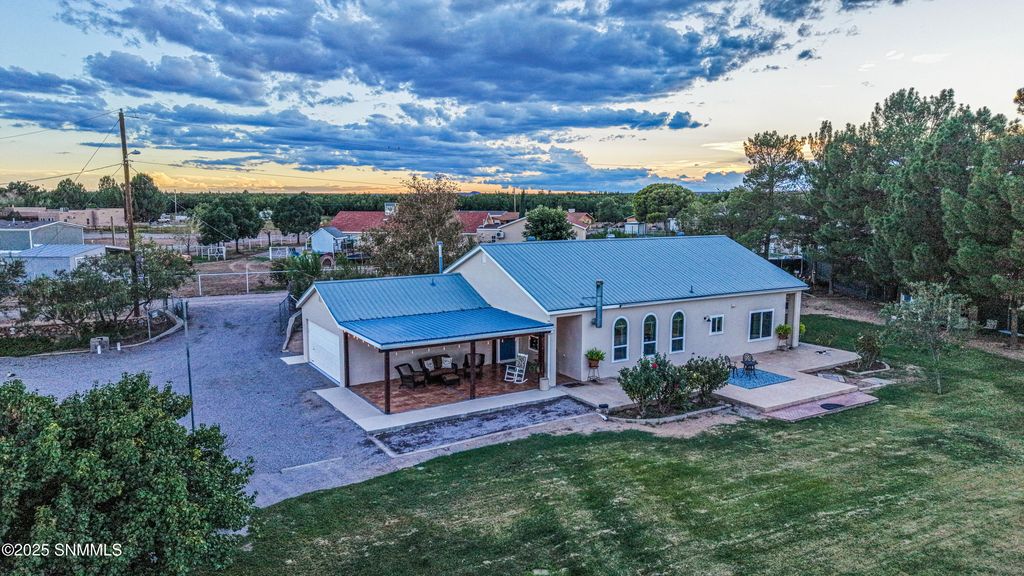 10 Calle Tonantzin, La Mesa, NM 88044