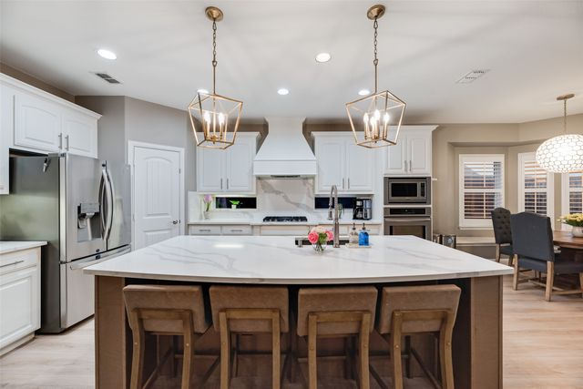8305 Parish Avenue, Mckinney, TX 75071