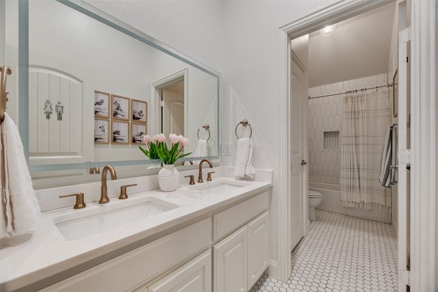 8305 Parish Avenue, Mckinney, TX 75071