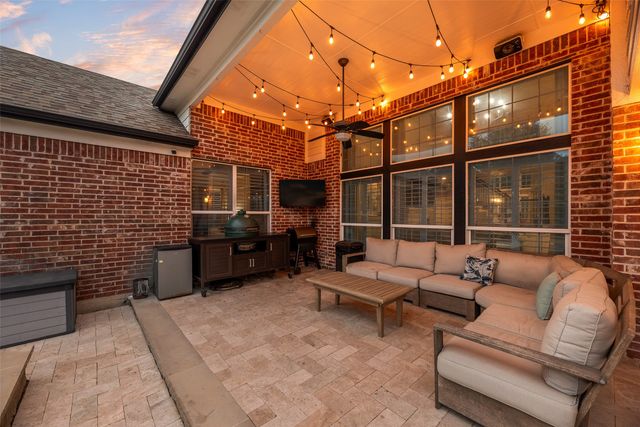 8305 Parish Avenue, Mckinney, TX 75071