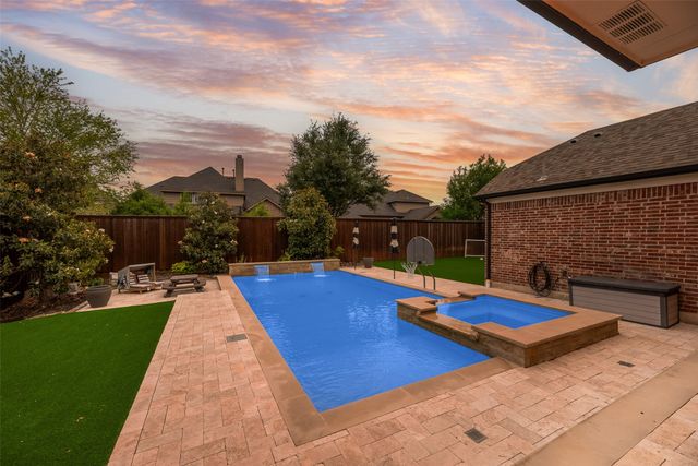 8305 Parish Avenue, Mckinney, TX 75071