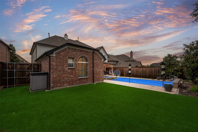 8305 Parish Avenue, Mckinney, TX 75071