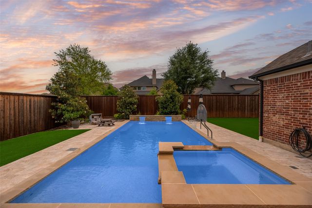 8305 Parish Avenue, Mckinney, TX 75071