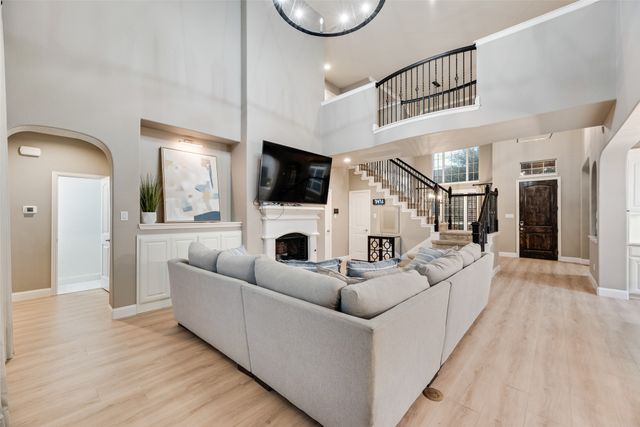 8305 Parish Avenue, Mckinney, TX 75071