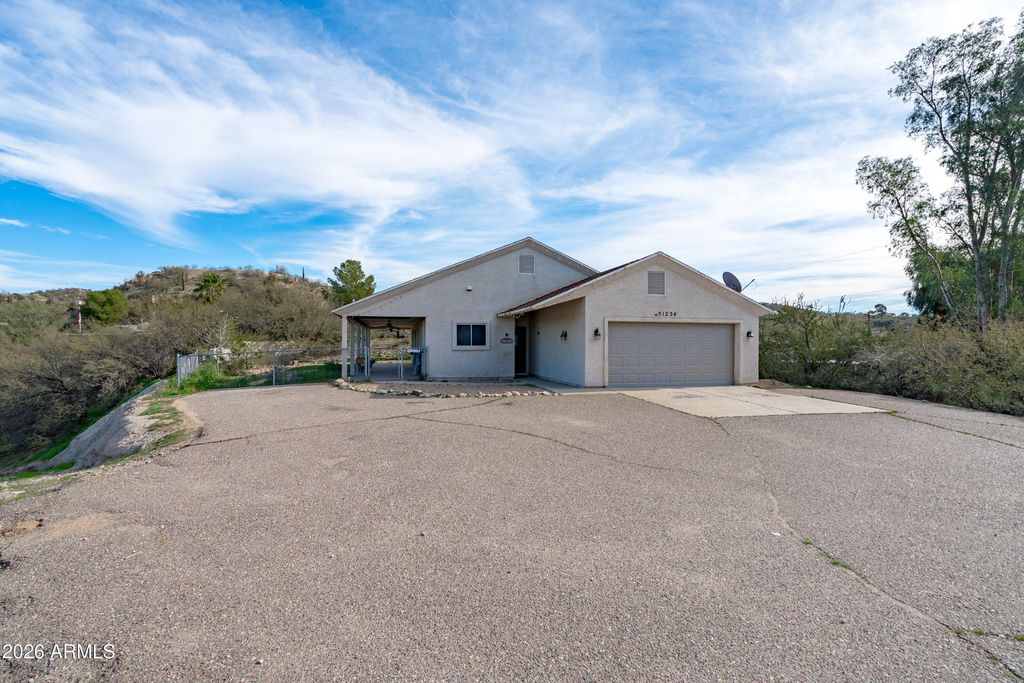 51224 N MOCKINGBIRD Road, Wickenburg, AZ 85390 — photo 2
