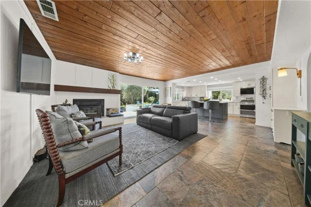 17007 Ranchero Road, Riverside, CA 92504