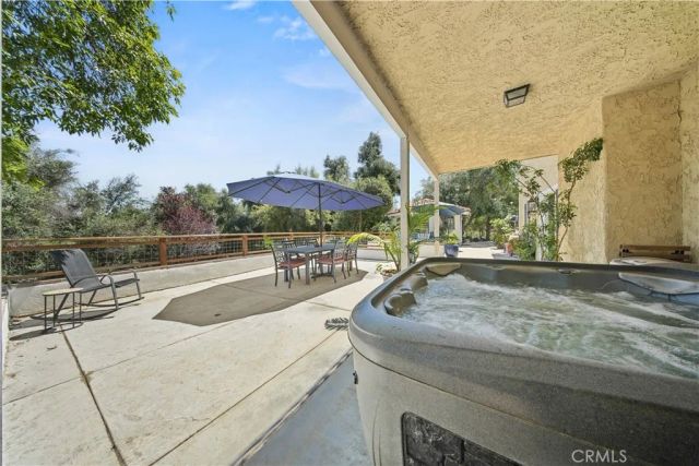 17007 Ranchero Road, Riverside, CA 92504
