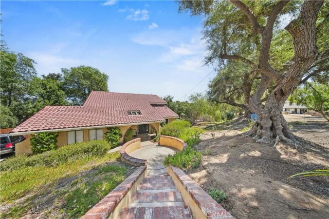 17007 Ranchero Road, Riverside, CA 92504