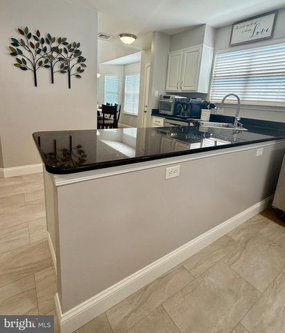 125 MERLIN DR, Hummelstown, PA 17036