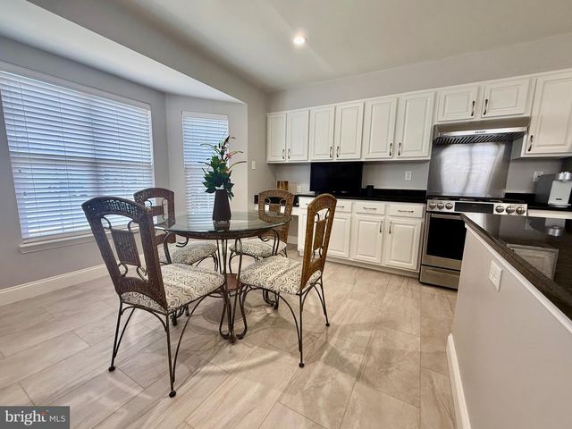 125 MERLIN DR, Hummelstown, PA 17036