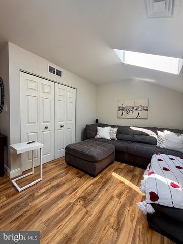 125 MERLIN DR, Hummelstown, PA 17036