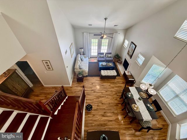 125 MERLIN DR, Hummelstown, PA 17036