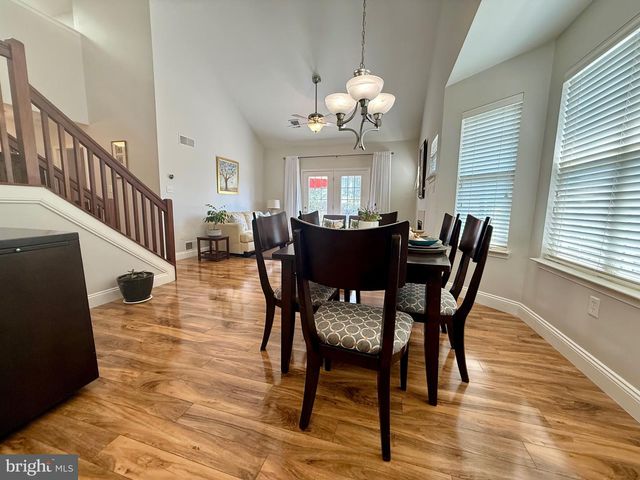 125 MERLIN DR, Hummelstown, PA 17036