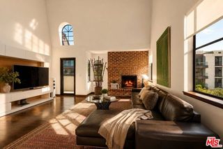 432 S Hamel Road 303, Los Angeles, CA 90048