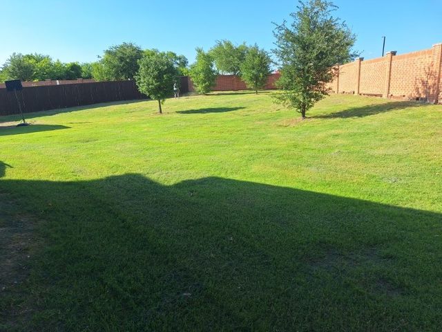200 Armstrong Lane, Lavon, TX 75166