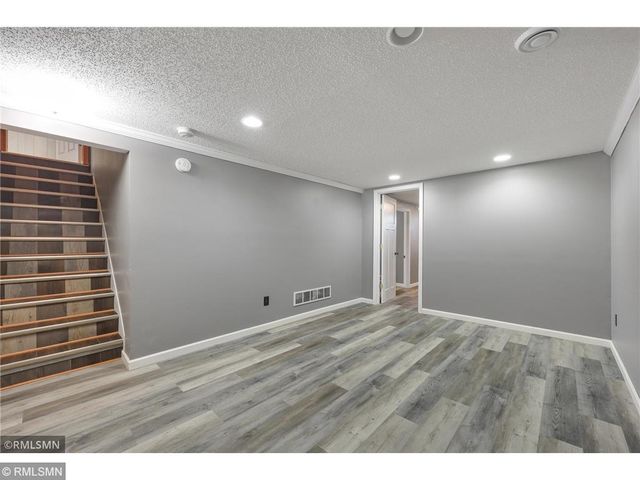 1066 Beatrice Street, Eagan, MN 55121
