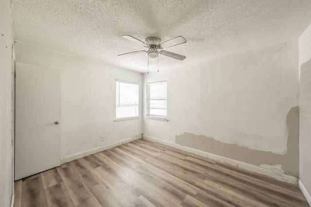 312 N Sam Houston Road, Mesquite, TX 75149