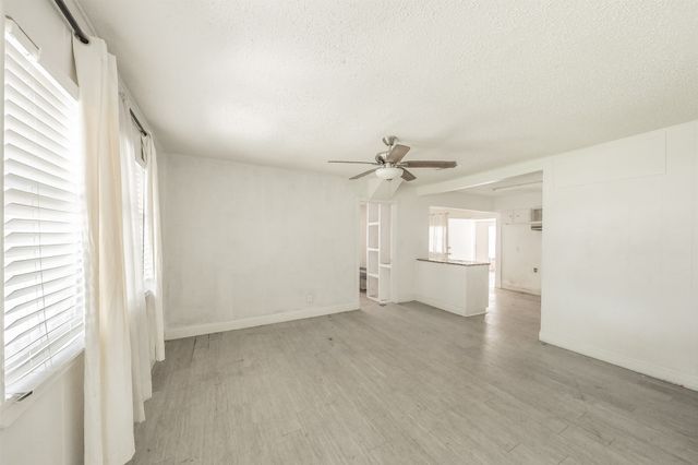 312 N Sam Houston Road, Mesquite, TX 75149