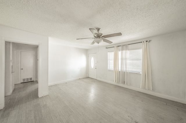 312 N Sam Houston Road, Mesquite, TX 75149