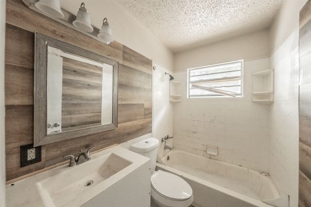 312 N Sam Houston Road, Mesquite, TX 75149
