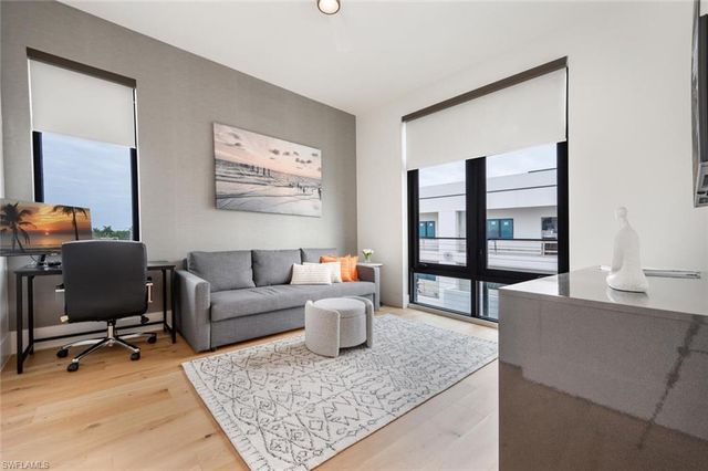 850 Central AVE # 311, Naples, FL 34102