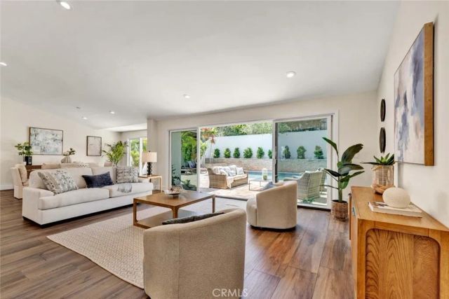 907 Cercis Place, Newport Beach, CA 92660