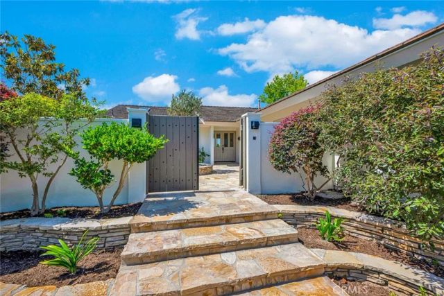 907 Cercis Place, Newport Beach, CA 92660