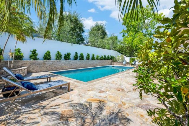 907 Cercis Place, Newport Beach, CA 92660