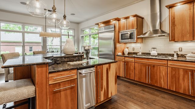 1555 Broadway Street, Indianapolis, IN 46202