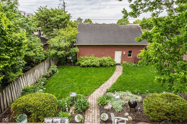 1555 Broadway Street, Indianapolis, IN 46202
