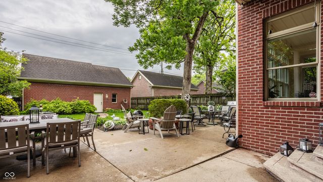 1555 Broadway Street, Indianapolis, IN 46202