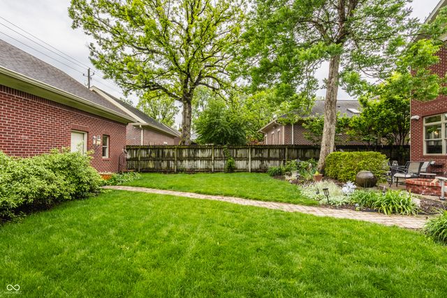 1555 Broadway Street, Indianapolis, IN 46202