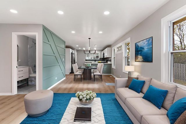 407 N Liberty Street, Elgin, IL 60120