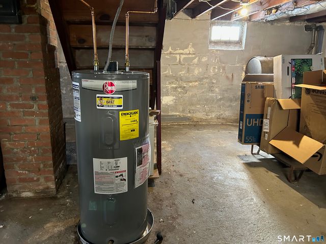 146 Beechwood Avenue, Torrington, CT 06790