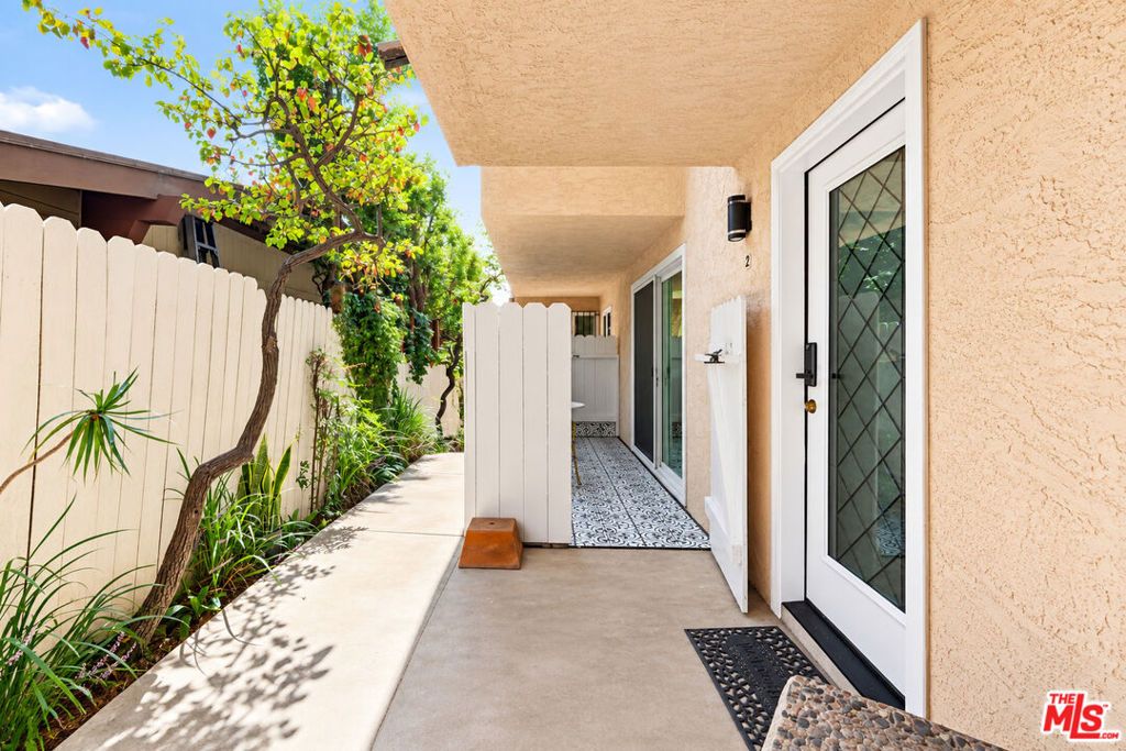 1917 11th Street 2, Santa Monica, CA 90404 — photo 3