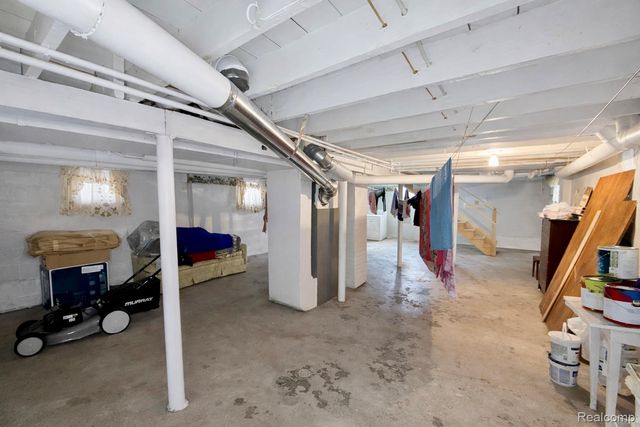 1928 Yemans Street, Hamtramck, MI 48212